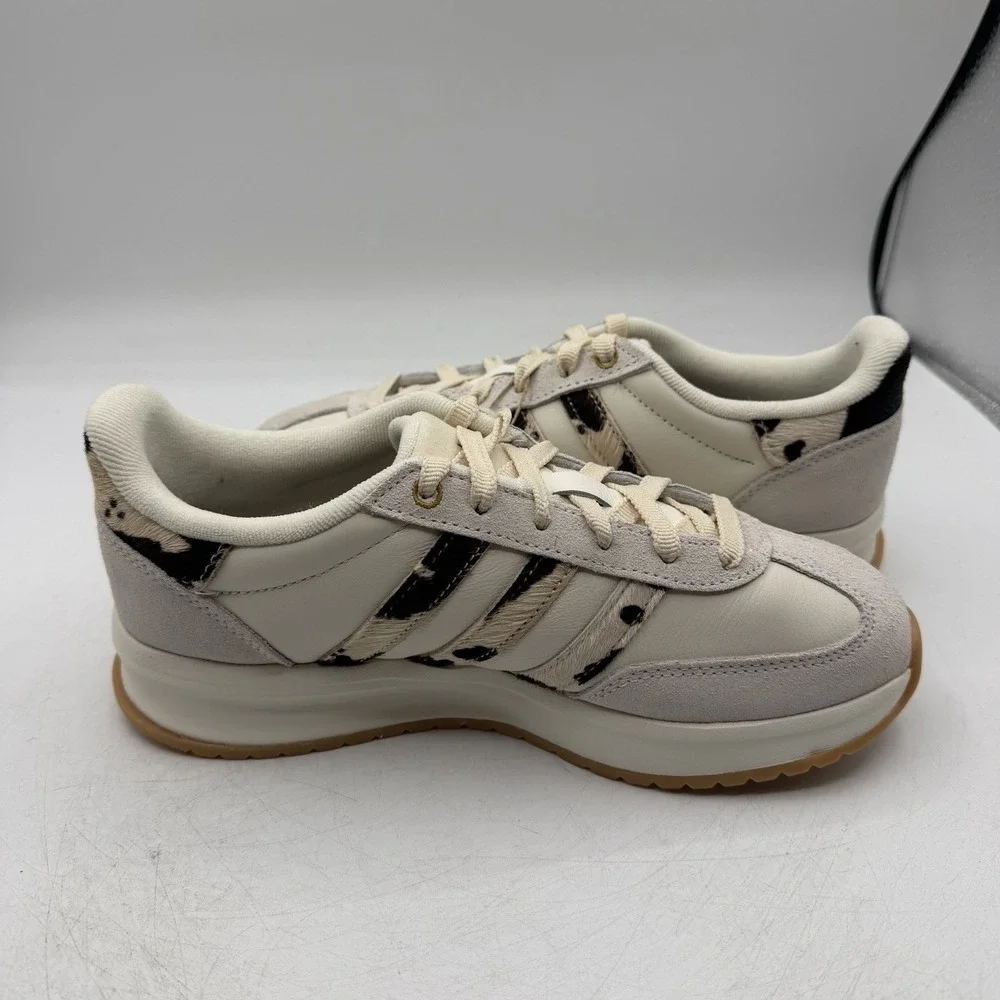Adidas Run 70s 2.0 Running Shoes Womens Sz 7 Cream/Leopard Sneakers‎ JP6160